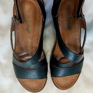 Pierre Dumas Black and Brown Sandals